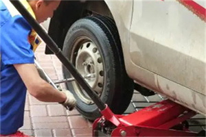 龙马潭区附近拖车24小时服务热线电话